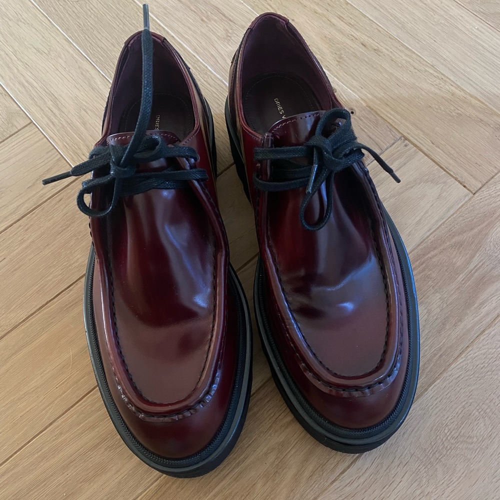 NIB--- DRIES VAN NOTEN 37.5 (10" footbed) BURGUNDY LEATHER OXFORDS